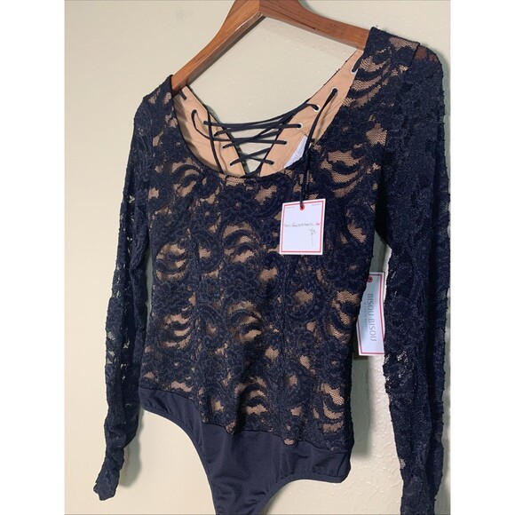 New Bisou Bisou‎ Women’s Black Lace Bodysuit Blouse Lace-up Back Sexy Size Small - Picture 3 of 6